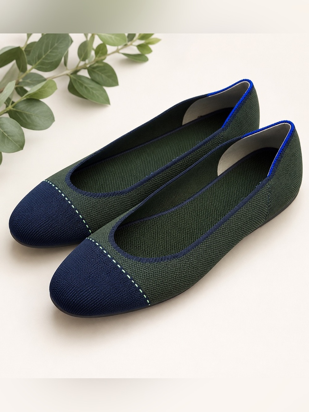 Rothy’s The Flat Highland Captoe NWOB Olive Navy Washable Flats Size 9